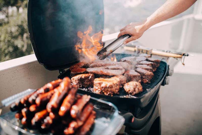 Grillen Auf Dem Balkon: Erlaubt Oder Verboten?