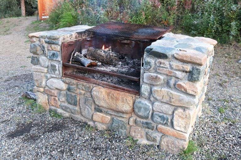 Grill Selber Bauen Sch Ne Ideen Einfache Anleitung Praktische Tipps   Grill Aus Feldsteinen Selber Bauen 768x512 